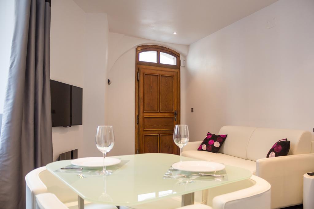 My Sweet Homes - Appartements Avec Spa Colmar Oda fotoğraf